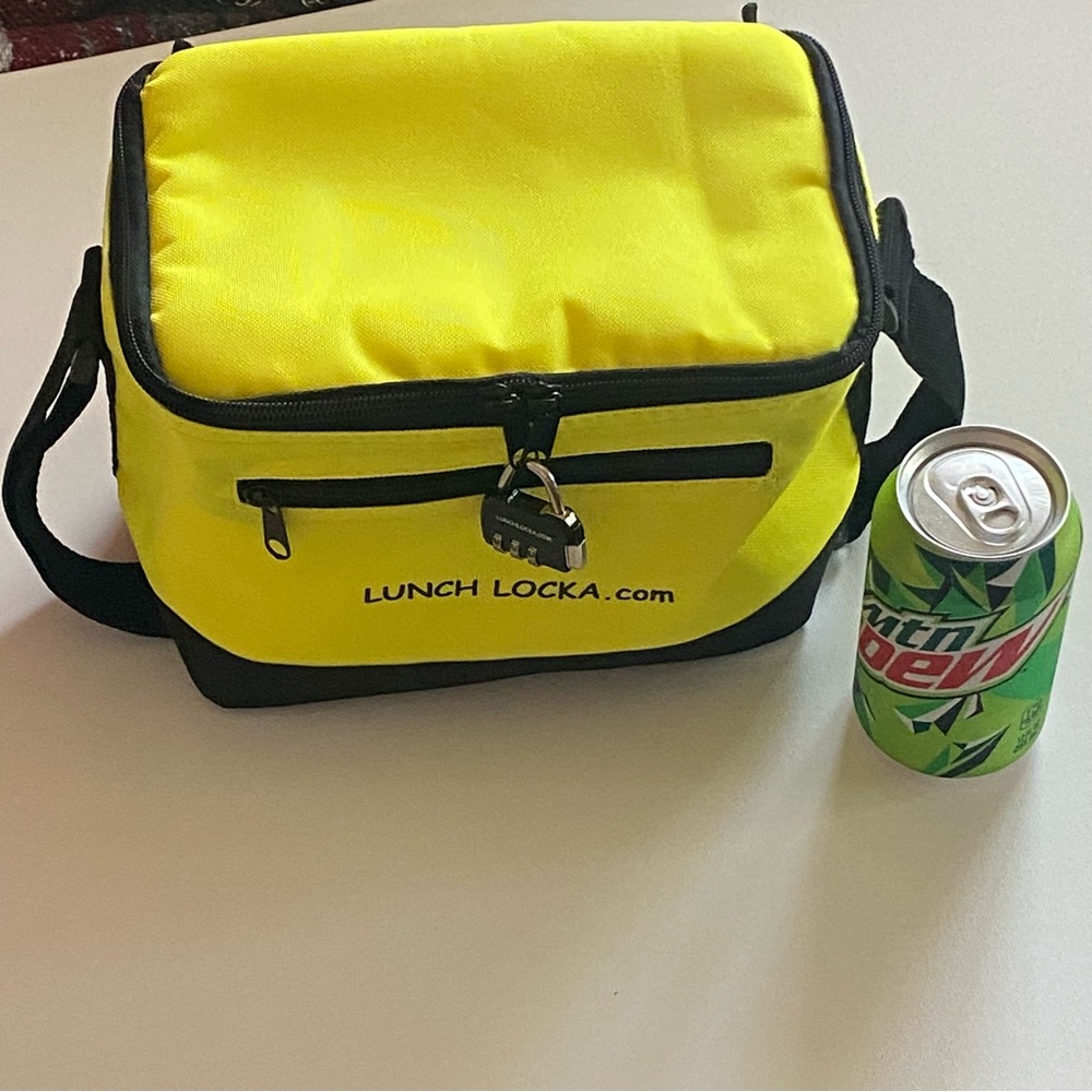 Locking insulated canvas lunch bag with NEW AND IMPROVED LOCK - Yellow NWOT